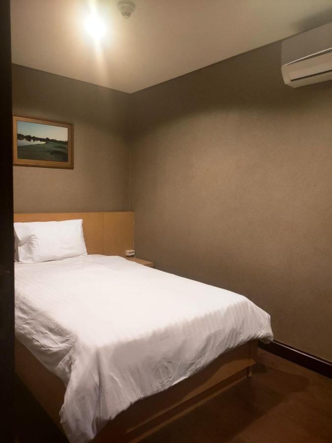 Two Bedroom Apartment At El Royale Hotel Bandung Dış mekan fotoğraf